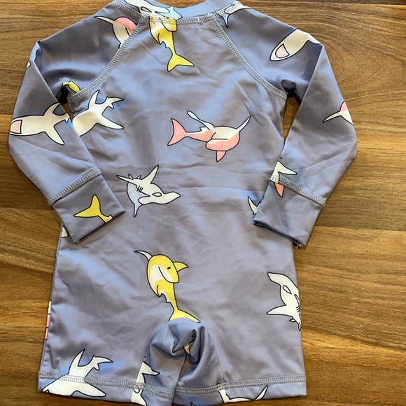 ⭐️ Host Pick ⭐️ Unisex swim suit ( with defect ) - Picture 4 of 4